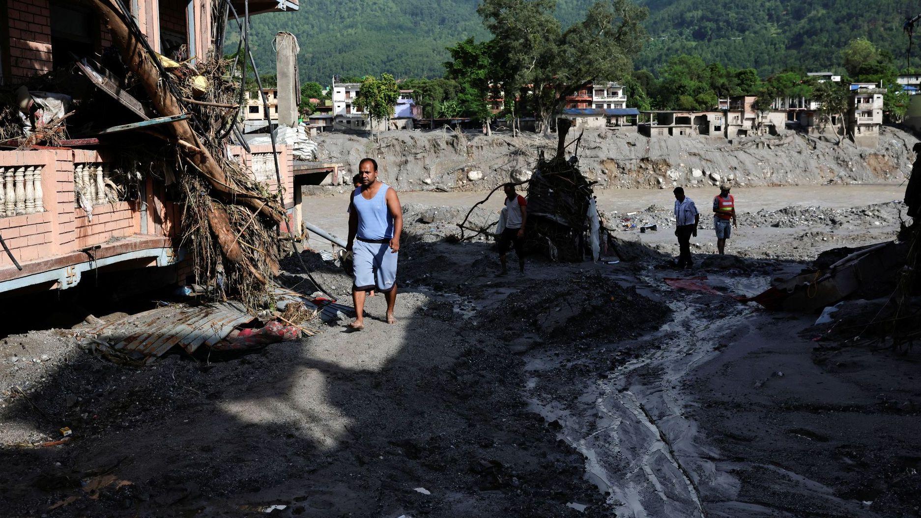 posle bujične poplave u Nepalu 