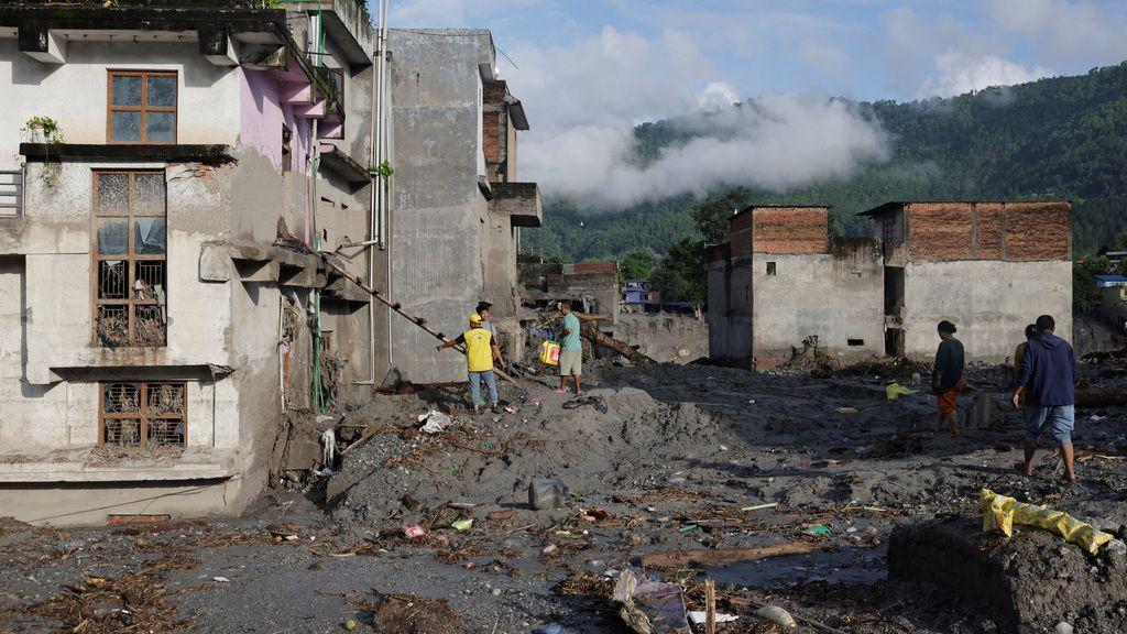 Nepal u ruševinama 