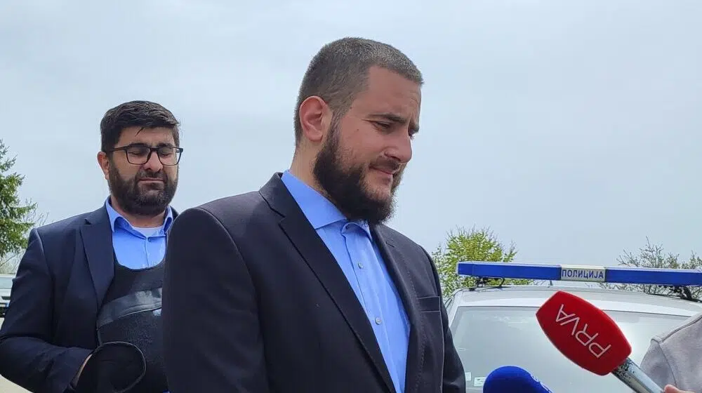 Zajednička manjinska lista probudila bi apstinente: Jedinstvena lista Bošnjaka kao značajan faktor u formiranju buduće skupštinske većine 3 Zajednička manjinska lista probudila bi apstinente: Jedinstvena lista Bošnjaka kao značajan faktor u formiranju buduće skupštinske većine 3