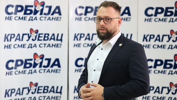Gradonačelnik Kragujevca ostao bez šefa kabineta: Ko je Aleksandar Lazović? 1