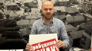 Odbornik u Čačku: Na koncertu estradne pevačice plaćenom iz gradskog budžeta 2,1 miliona dinara bilo oko 60 ljudi 1
