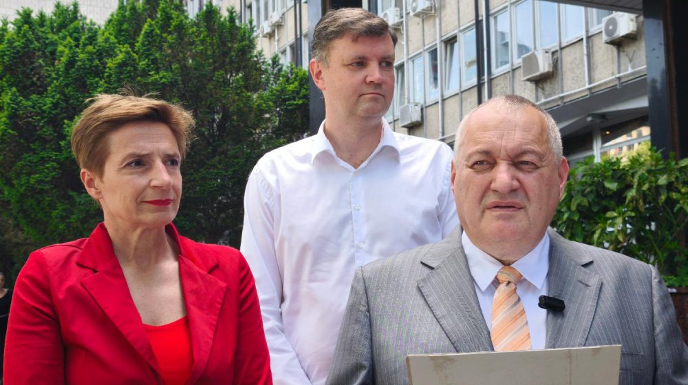 Poslanička grupa Demokratske stranke tvrdi da je promenila ime 9
