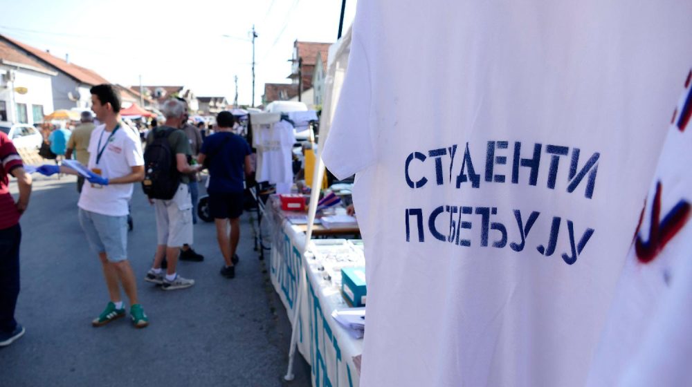 Studenti iz Kosovske Mitrovice pozvali građane da se prijave za kontrolore 9