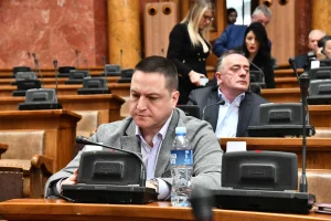 Ružić: Čekam zvaničnu odluku o isključivanju iz SPS, oglasiću se večeras ili ujutru 1