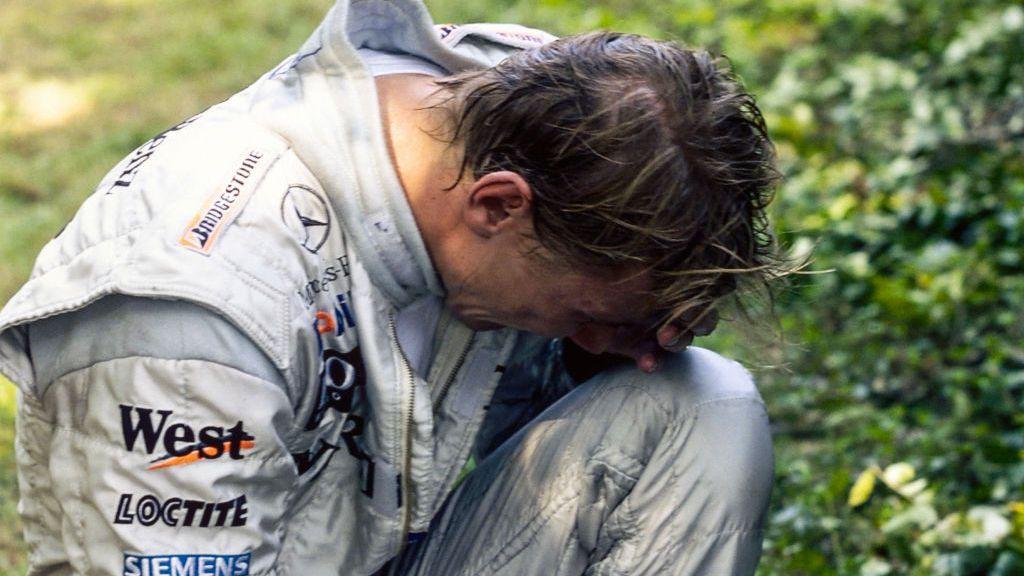 Mika Hakinen iz Meklarena plakao je u Monci 1999, pošto mu se vozilo okrenulo dok je bio u vođstvu, a strahovao je da će ta nesreća pokvariti njegove šanse da osvoji titulu. Na kraju sezone je ipak osvojio naslovi ispred Ferarijevog Edija Irvina