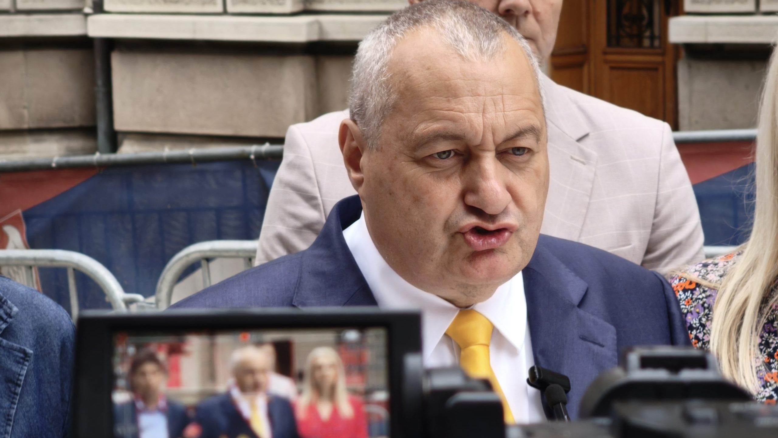 “Ne treba potcenjivati Vučića”: O izjavi profesora Miodraga Zeca da ovakva energija “nije skupljena čak ni 2000. godine” 4 Srđan Milivojević DS