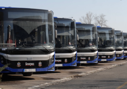 Centar za lokalnu samoupravu o slupanom autobusu u Beogradu: "Nesreća se mogla izbeći uz efikasniji nadzor privatnih prevoznika" 1