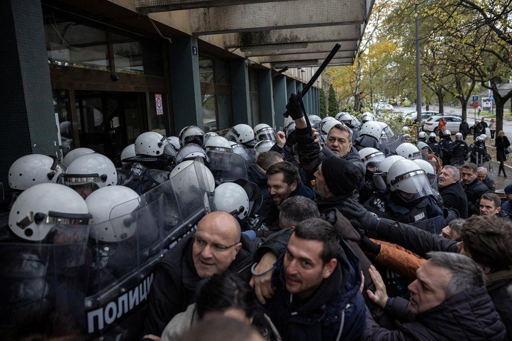 protest opozicije u novom sadu