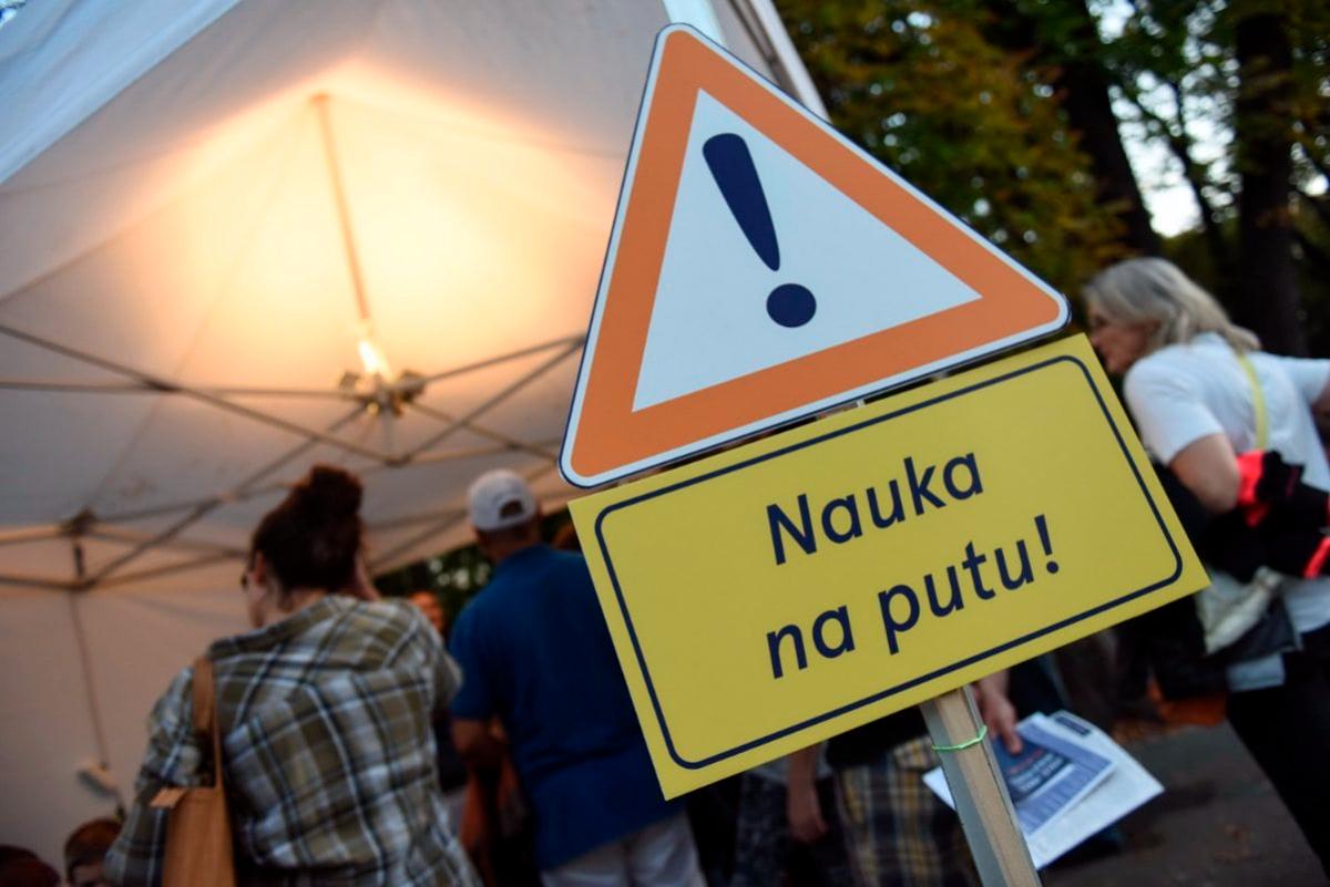 Srce za nauku ovog petka kuca širom Srbije: Sutra počinje 17. Evropska noć istraživača 4 Srce za nauku ovog petka kuca širom Srbije: Sutra počinje 17. Evropska noć istraživača 3