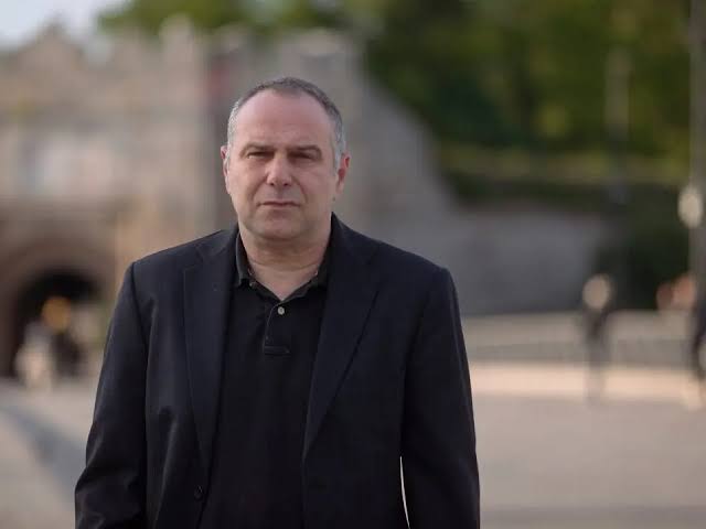 Ivan Jovanović "Evropsko odelo, a ispod radikalski šinjel": O Vučićevoj izjavi da Srbija vodi slobodarsku i nezavisnu politiku, na putu za EU 5