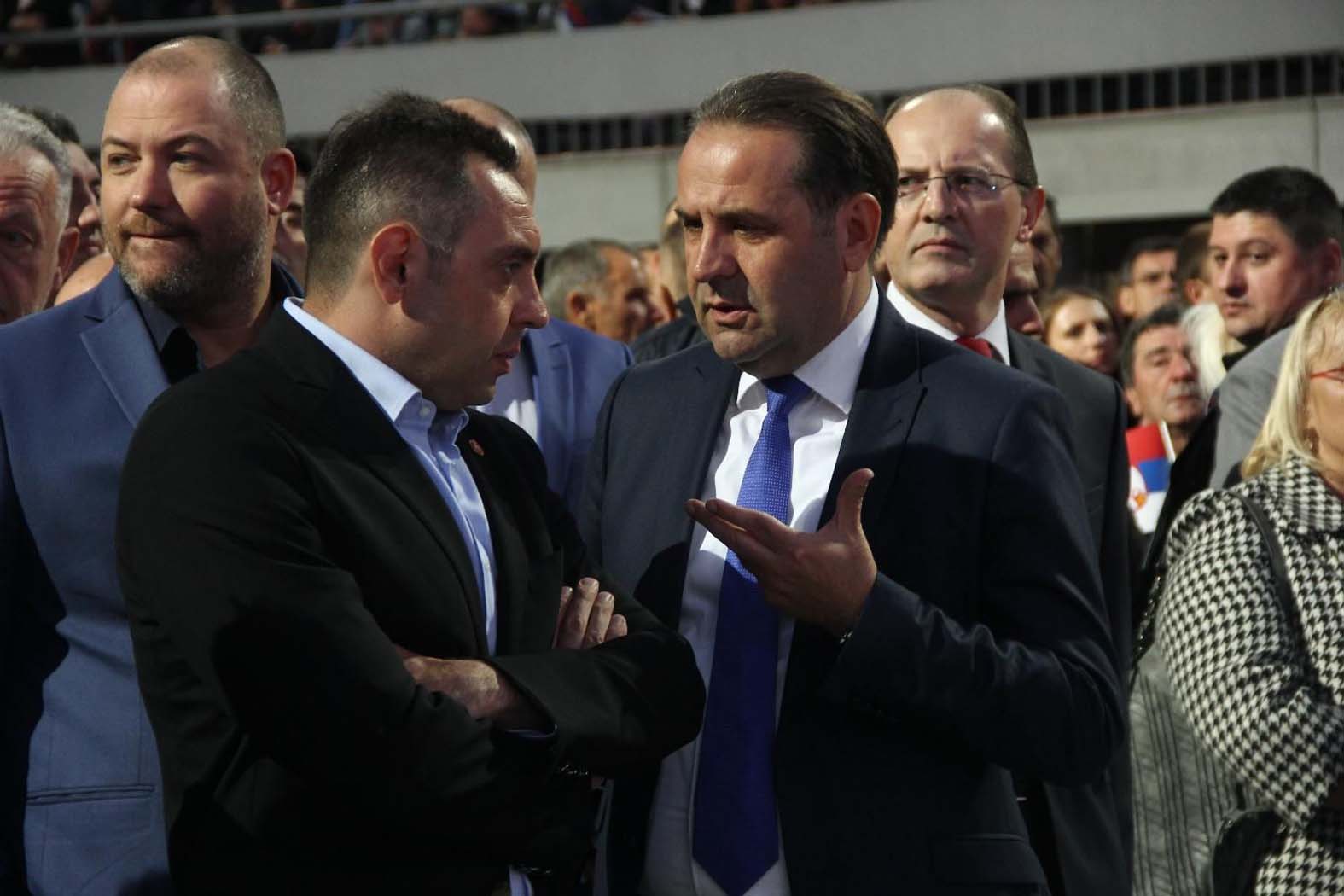 INTERVJU Rasim Ljajić: Ne pripadamo nijednom od dva politička bloka, nikome se nismo obećali i ničiji privezak nismo 6 INTERVJU Rasim Ljajić: Ne pripadamo nijednom od dva politička bloka, nikome se nismo obećali i ničiji privezak nismo 4