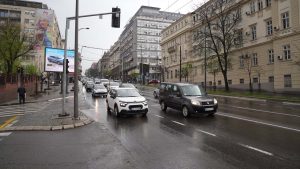 AMSS. Moguća magla i sumaglica ujutro, mestimično mokri kolovozi zbog povremene slabe kiše 1