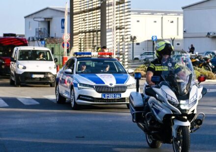 AP o prenosu Mladićevog tela u Beograd za sahranu: Srbija traži ulazak u EU ali ostaje prkosna oko svoje ratne uloge 1