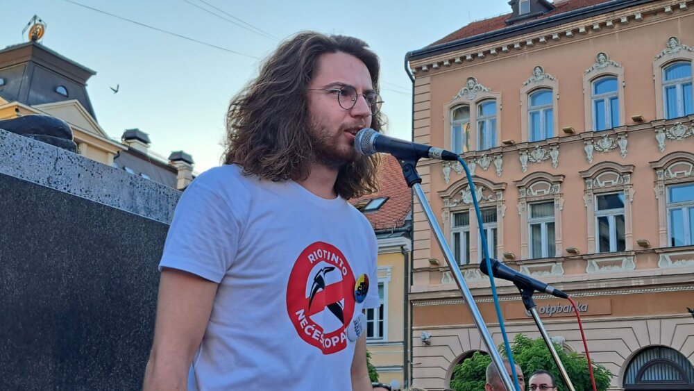 Aktivisti STAV-a u egzilu koje je Vučić abolirao govore za Danas: Vidimo se 26. oktobra u slobodnoj Srbiji 2 Aktivisti STAV-a u egzilu koje je Vučić abolirao govore za Danas: Vidimo se 26. oktobra u slobodnoj Srbiji 2