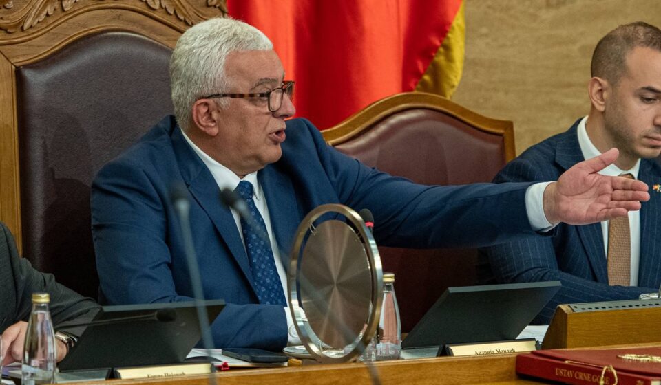 Zbog incidenta ponovo prekinuta sednica Skupštine Crne Gore