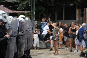 Arhiv javnih skupova objavio koliko ljudi je bilo na skupu SNS-a u Užicu 5