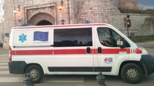 Autobus udario u drvo u Nišu, četvoro povređenih 1