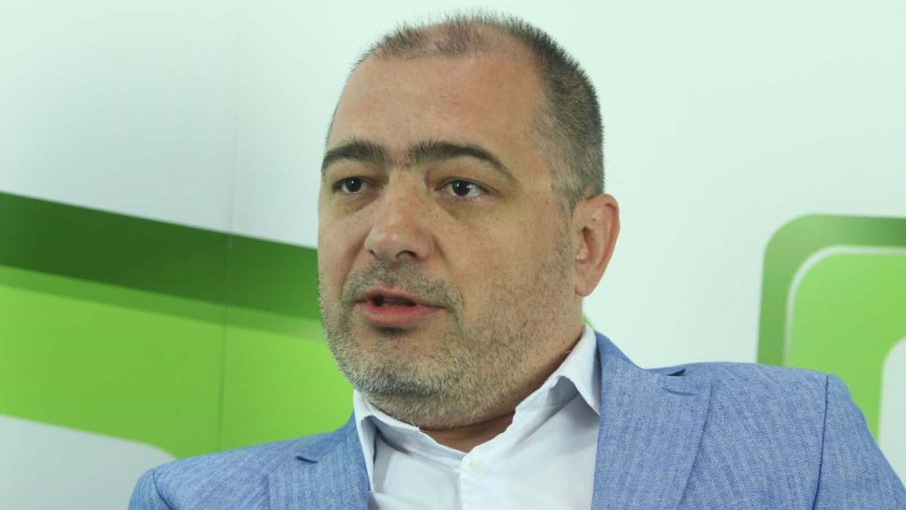 Burne reakcije na saopštenje VJT o aferi „Zvučni top“: „Tužilaštvo je ponovilo sve što je Vučić već rekao“ 4 advokat Nikola Lakić