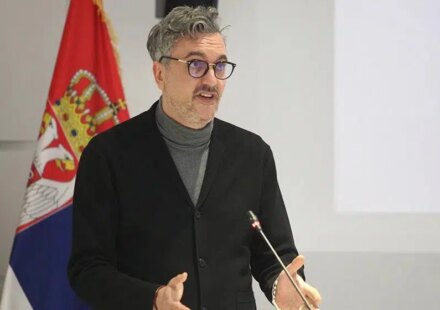 Čadež u Briselu: Investitori ne biraju strane, već stabilnost 1