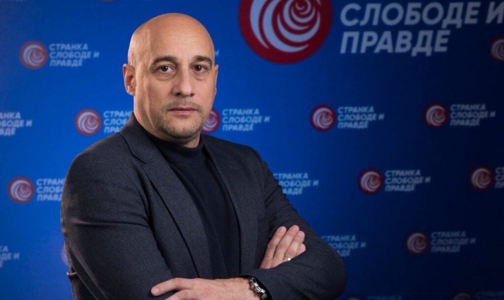 Da li se najavom o smeni 50 odsto lokalnih funkcionera javnost priprema za lokalne izbore, zajedno sa predsedničkim? 2 Da li se najavom o smeni 50 odsto lokalnih funkcionera javnost priprema za lokalne izbore, zajedno sa predsedničkim? 2