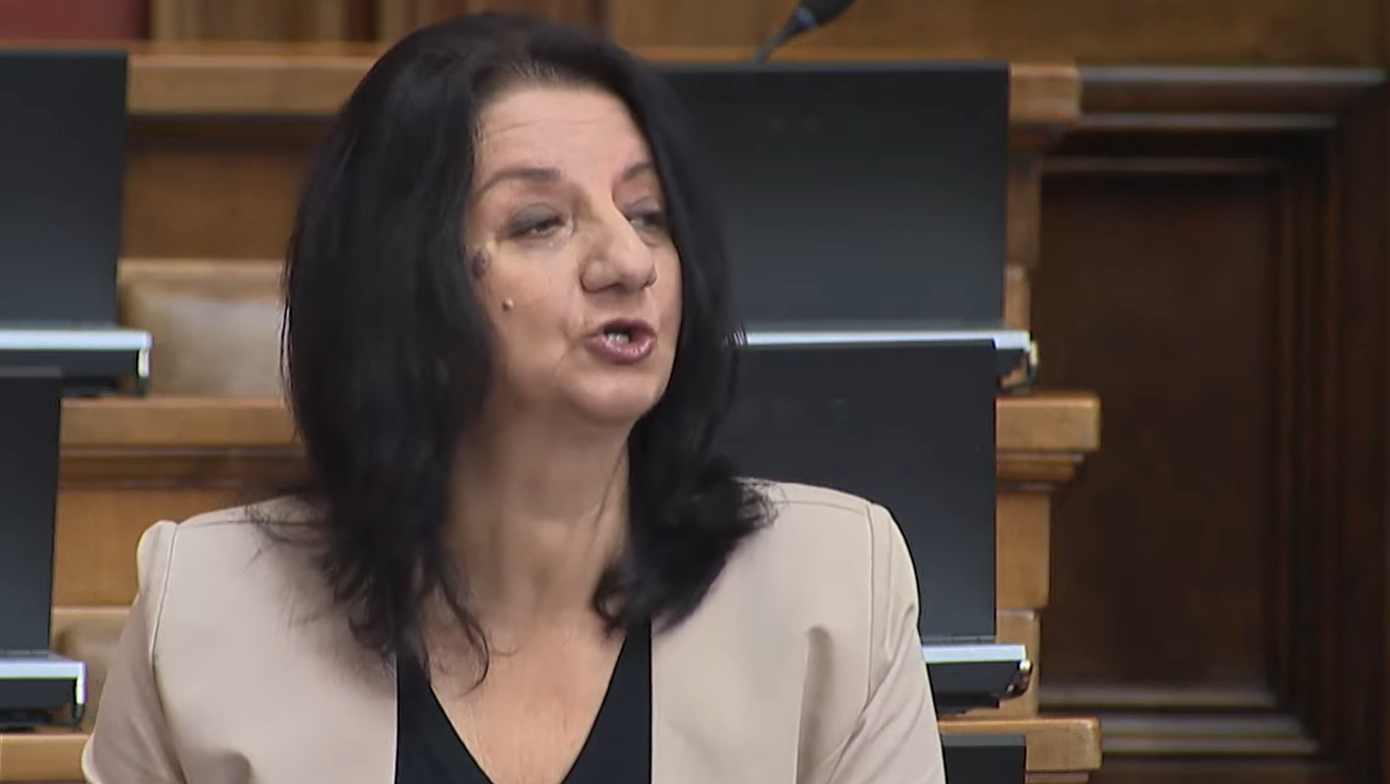 Da li se najavom o smeni 50 odsto lokalnih funkcionera javnost priprema za lokalne izbore, zajedno sa predsedničkim? 3 Da li se najavom o smeni 50 odsto lokalnih funkcionera javnost priprema za lokalne izbore, zajedno sa predsedničkim? 3