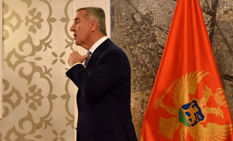 Podneta krivična prijava protiv Mila Đukanovića i još petorice zbog zloupotrebe službenog položaja 8