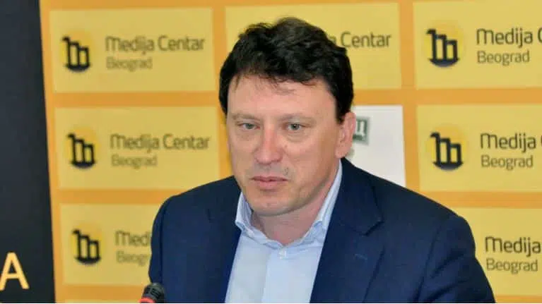 Dnevnik Vlatka Sekulovića: Sahrana ipak nije uspela da bude neka vrsta "antistudentskog" Gazimestana 2