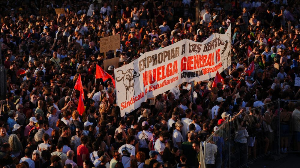 U Madridu protest protiv španske vlade zbog migranata u Seuti 8