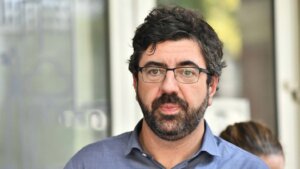 Lazović (ZLF) u Smederevu potpisao podršku planu Studentske liste 5