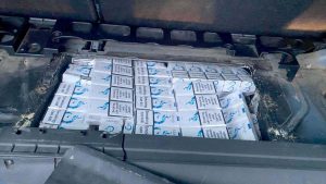 MUP: Na graničnom prelazu Bezdan zaplenjeno 3.095 kutija cigareta, uhapšen vozač kamiona 2