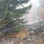 MUP: Požar na Suvoj planini i dalje gori, gašenje na više lokacija moguće samo iz vazduha 1