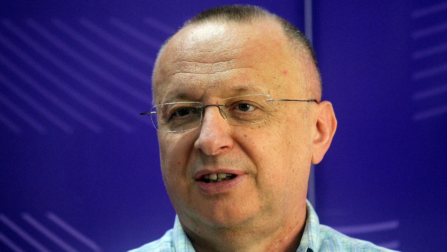 Ministar prosvete preti uskraćivanjem plata zbog blokada fakulteta: Profesori različito o zahtevu studenata 2 Voja Radovanović