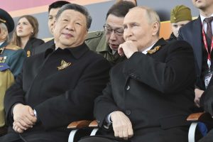 Moguć sastanak Trampa, Putina i Sija 1