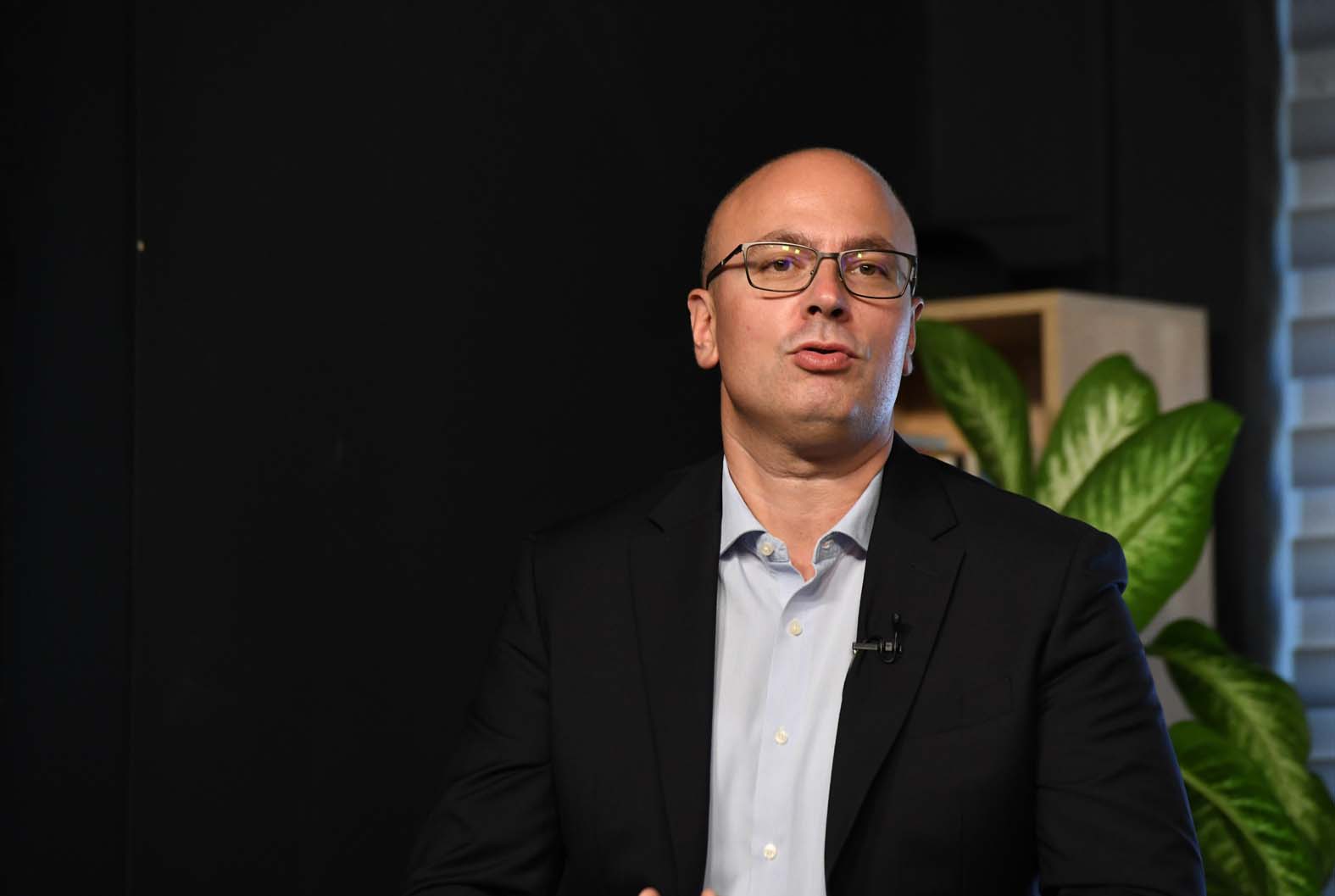 “Na Ministarstvu spoljnih poslova je najveća odgovornost”: Šta se dešava sa prijavama za glasanje u inostranstvu? 4