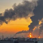 dim iznad rafinerije u Moskovskoj oblasti posle ukrajinskog napada