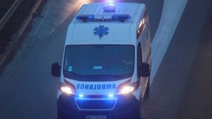 Nesreća na auto-putu kod Stalaća, motociklista udario u zaštitnu ogradu 6