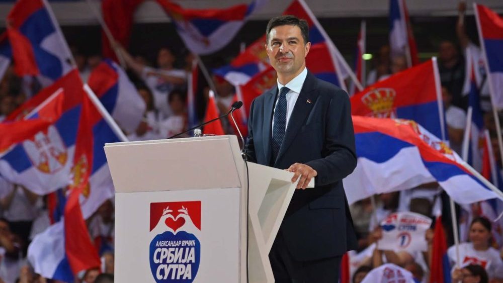 Dragoslav Pavlović "Možda su poželeli da budu Neron, kad već gube vlast": Nakon paljenja zidina Niške tvrđave tokom skupa SNS 6