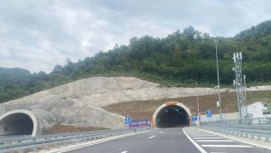 Od sutra u 10 sati zatvara se leva cev tunela Laz u smeru ka Čačku 1