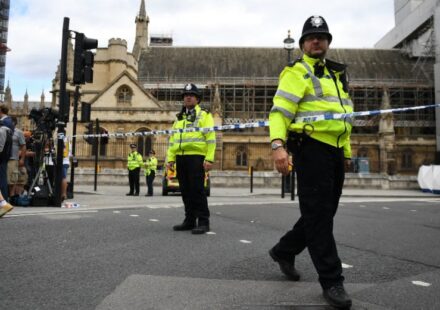Pet muškaraca uhapšeno zbog sumnje na planirani bombaški napad kod američke baze u Britaniji 1