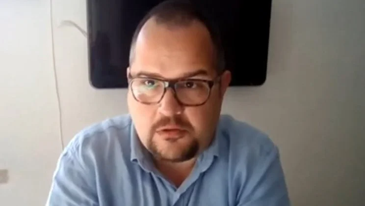 Predsednikova obećanja iz pravnog ugla: Hoće li Vučić pre ostavke potpisati ukaze o pomilovanju svojih partijskih kolega i saradnika? 2