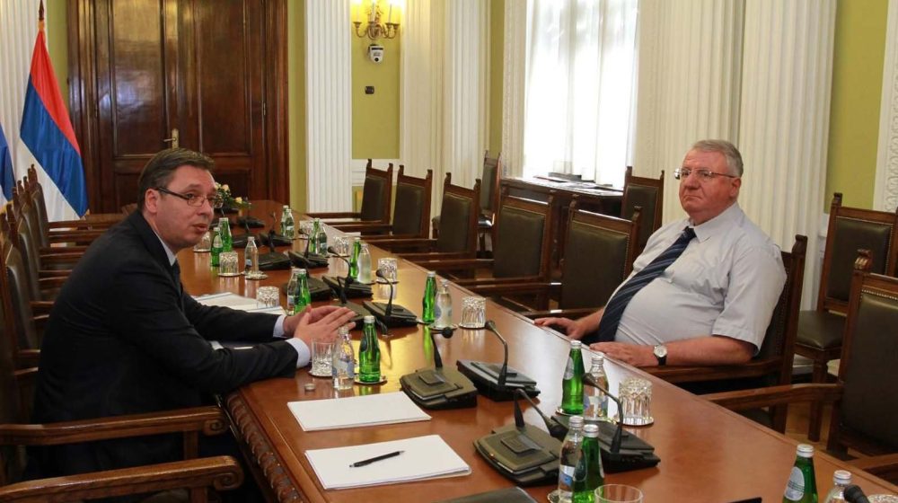 “Lesi se vraća kući”: Da li je stavljanje radikala na listu SNS odustajanje od politike pristupa EU? 13