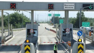Putevi Srbije: Na naplatnoj stanici Adaševci, na isključenju ka Šidu, saobraćaj obustavljen za kamione 2
