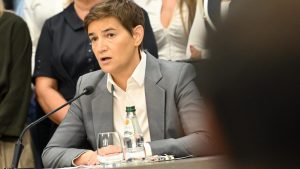 Roditelji Jovine gimnazije pozvali Brnabić na TV duel 1