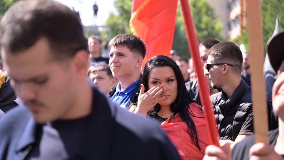 Ruski list o presudi Hašimu Tačiju: Kosovo je ne priznaje, a ni Srbi nisu zadovoljni 2 Ruski list o presudi Hašimu Tačiju: Kosovo je ne priznaje, a ni Srbi nisu zadovoljni 1