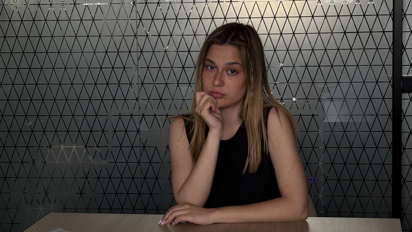 Šalter broj 3 - čekajući u redu za 6.000 dinara 2