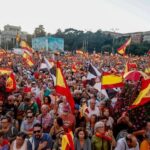 Veliki broj ljudi okupio se u Madridu, tražeći ostavku vlade Pedra Sančeza zbog načina na koji rešava krizu u esklavi Seuti