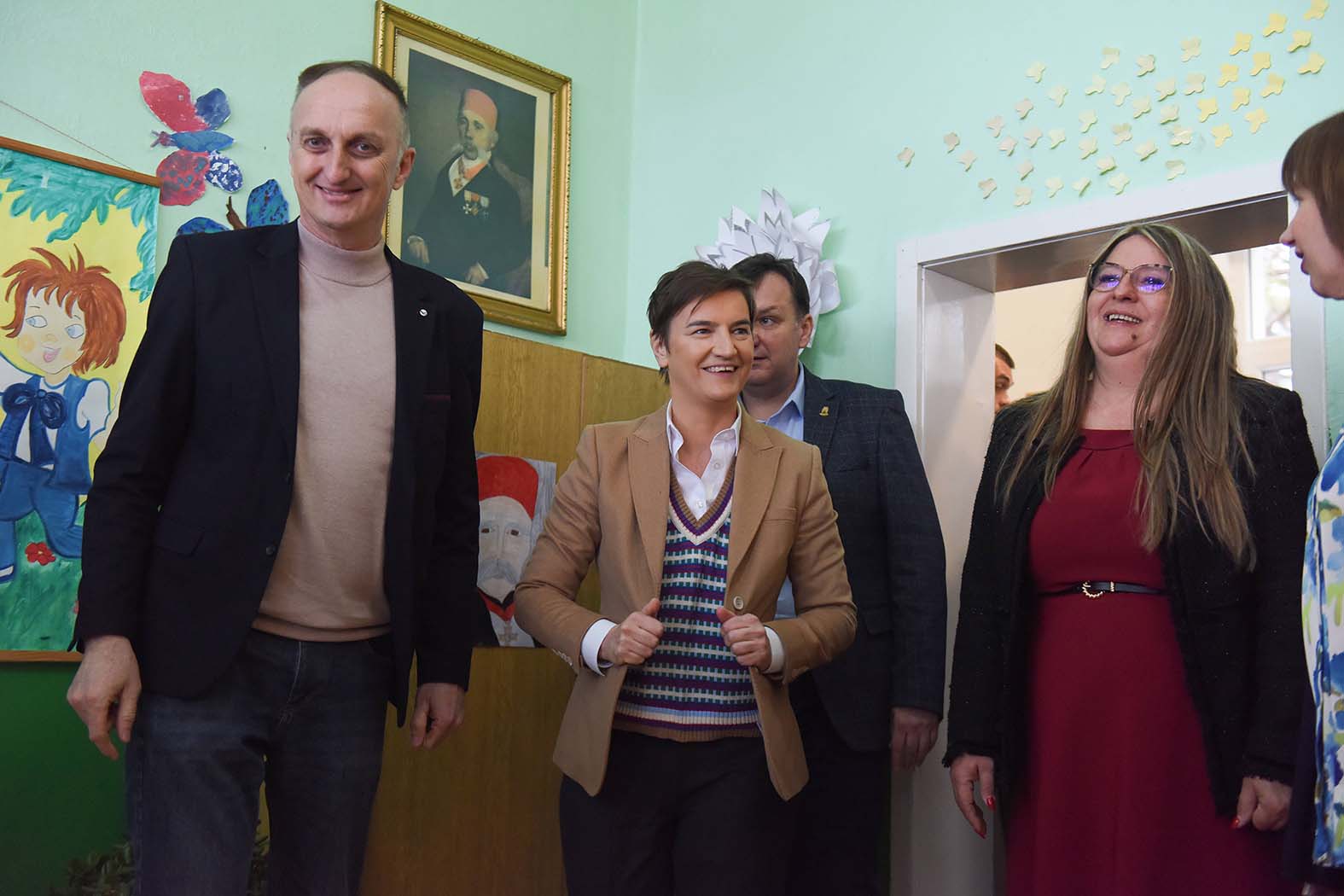 Šta je sve Ana Brnabić zaboravila da pomene kao uspehe SNS u obrazovanju? 2