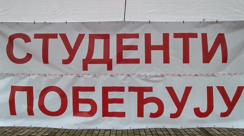 U Leskovcu bez problema sa notarima, i drugog dana redovi za potpis podrške Studentskoj listi 11