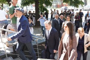 Studenti u blokadi pozvali građane ispred Višeg suda uoči novog ročišta za „Generalštab“ 1