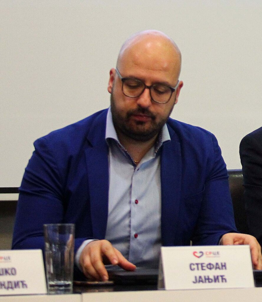 "Veber, Tito, De Gol - sve je probao da bude kako bi pobegao od sebe": Sagovornici Danasa o Vučićevom citiranju Čerčila 3 Stefan Janjić